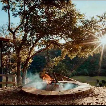 Cabana Sassafras Com Hidromassagem Alfredo Wagner Buitenkant foto